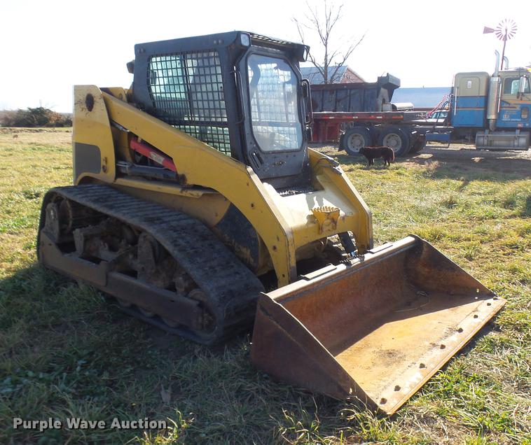 image for item DX9334 2004 Caterpillar 277B skid steer