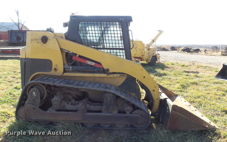 image for item DX9334 2004 Caterpillar 277B skid steer
