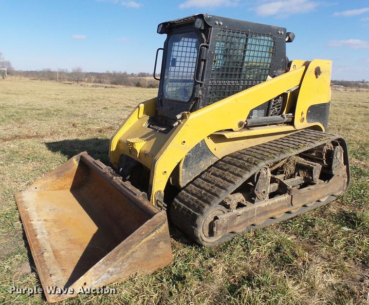 image for item DX9334 2004 Caterpillar 277B skid steer