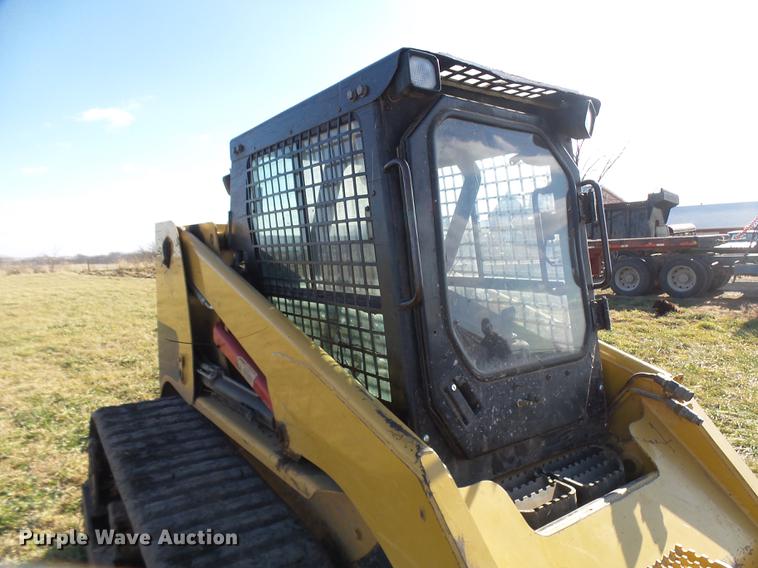 image for item DX9334 2004 Caterpillar 277B skid steer