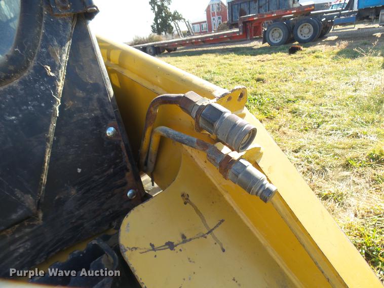 image for item DX9334 2004 Caterpillar 277B skid steer