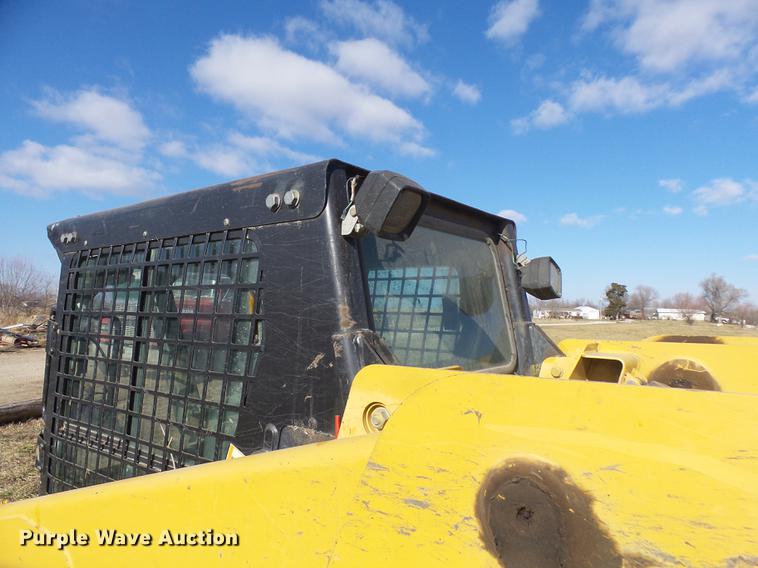 image for item DX9334 2004 Caterpillar 277B skid steer