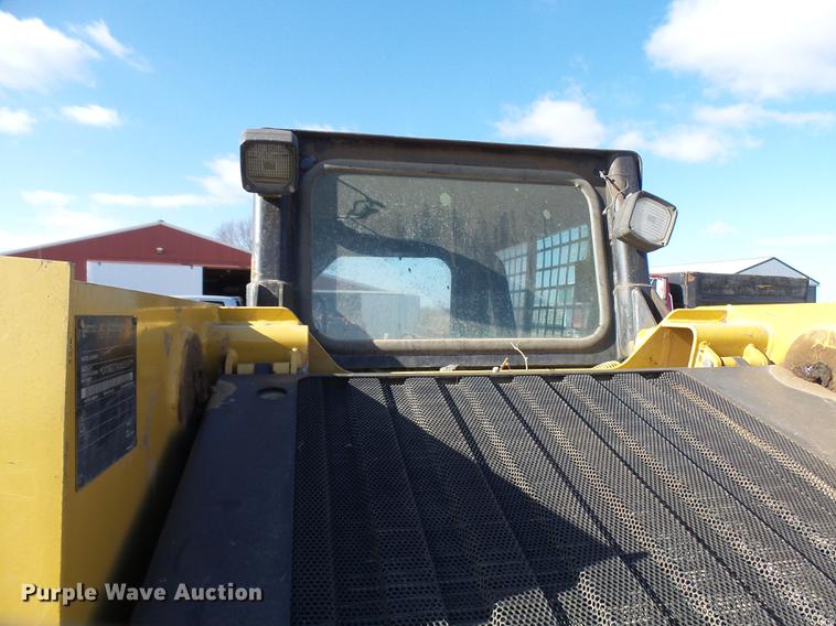 image for item DX9334 2004 Caterpillar 277B skid steer