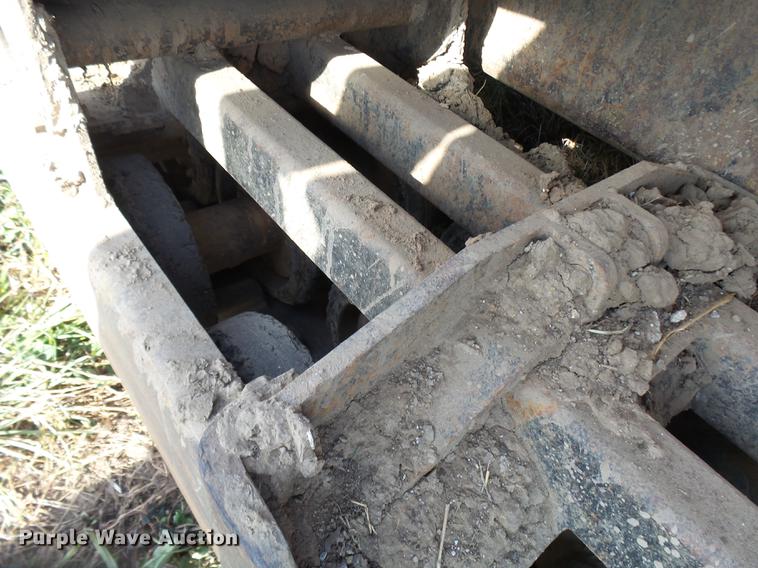 image for item DX9334 2004 Caterpillar 277B skid steer