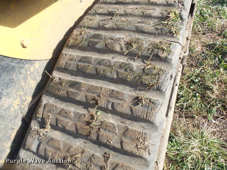 image for item DX9334 2004 Caterpillar 277B skid steer