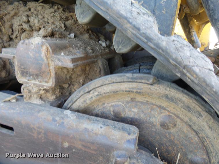 image for item DX9334 2004 Caterpillar 277B skid steer