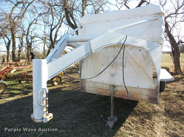 image for item BI9569 1973 shop built livestock trailer