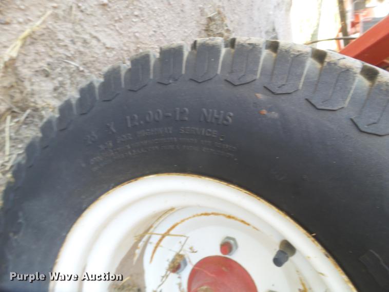 image for item BJ9905 Hoelscher 1000 hay accumulator