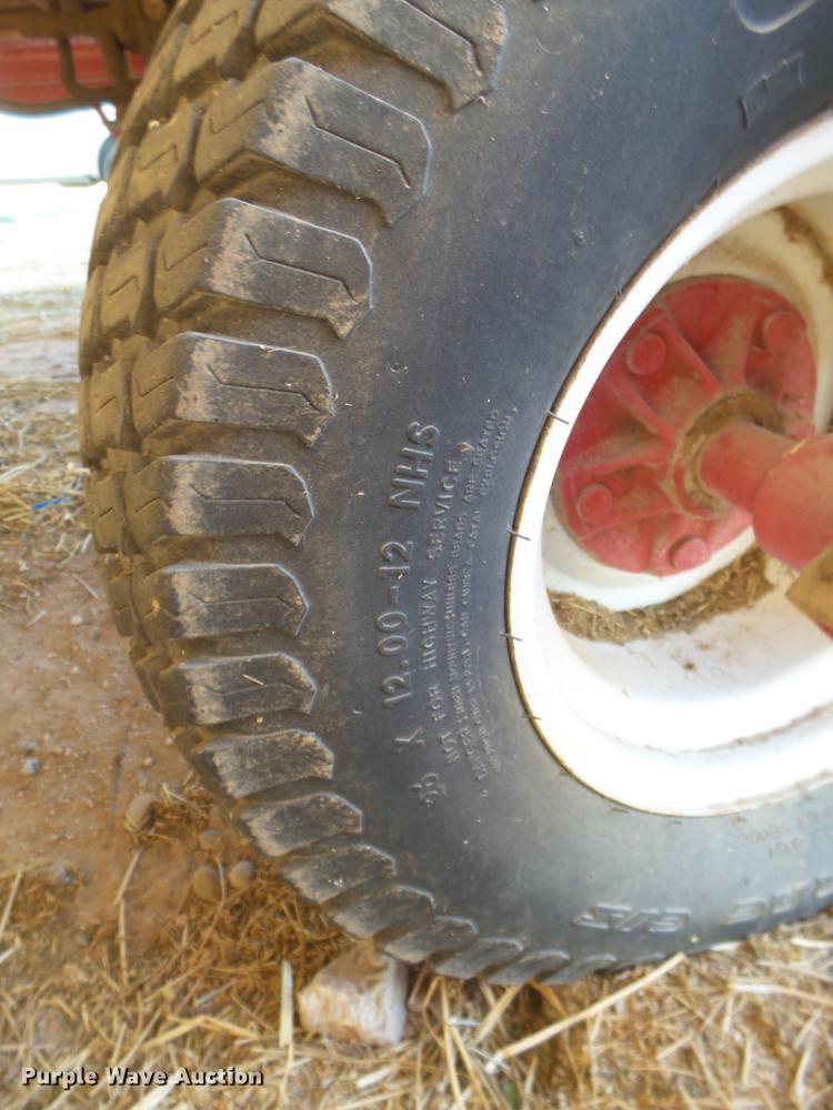 image for item BJ9905 Hoelscher 1000 hay accumulator