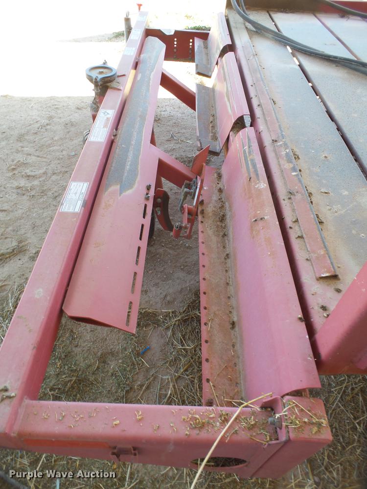 image for item BJ9905 Hoelscher 1000 hay accumulator