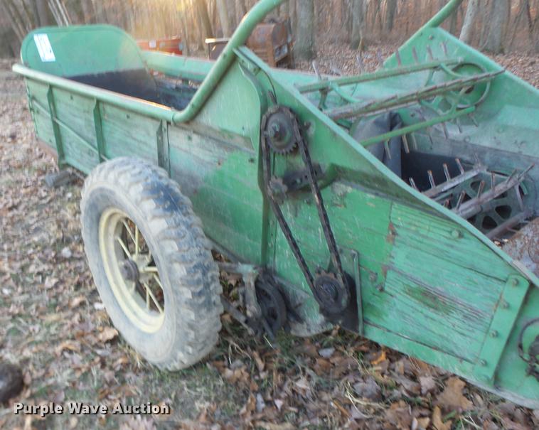 image for item DB9850 Manure spreader