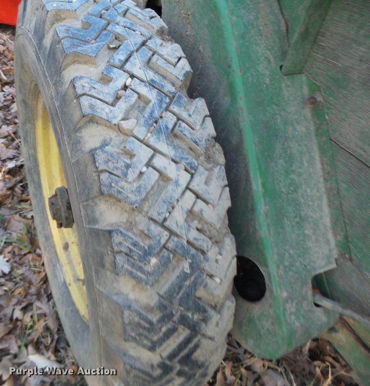 image for item DB9850 Manure spreader