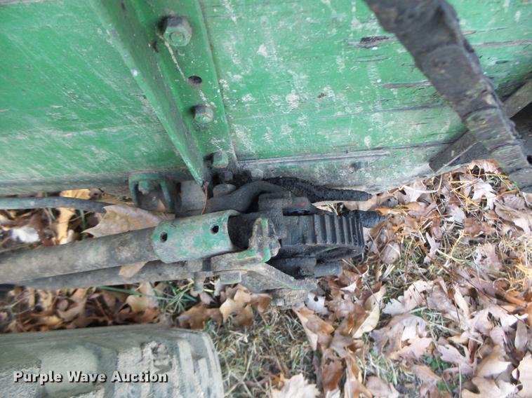 image for item DB9850 Manure spreader