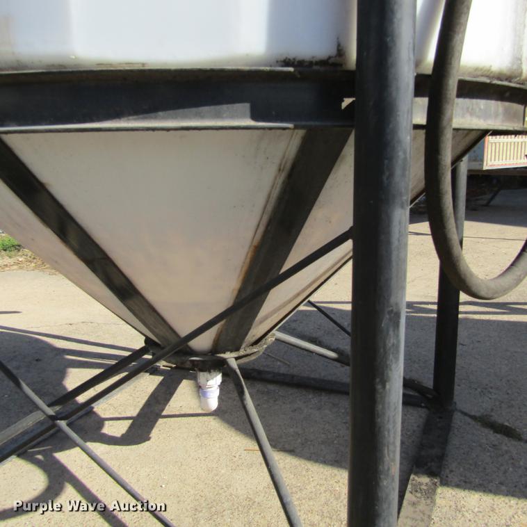 image for item DC0005 Poly tank