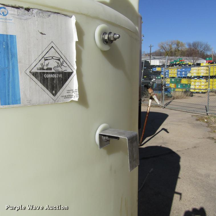 image for item DC0006 Poly tank