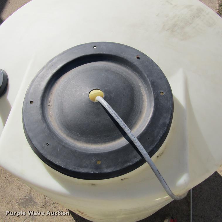 image for item DC0006 Poly tank