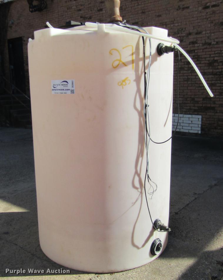 image for item DC0007 Poly tank