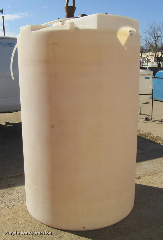 image for item DC0007 Poly tank