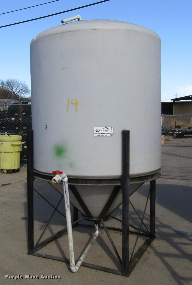 image for item DC0008 Poly tank