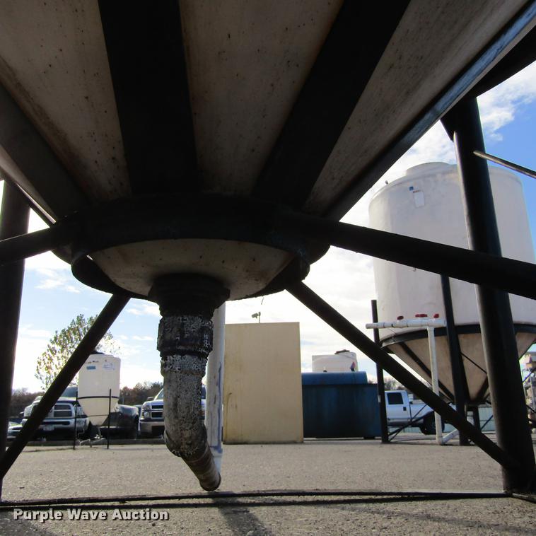 image for item DC0008 Poly tank