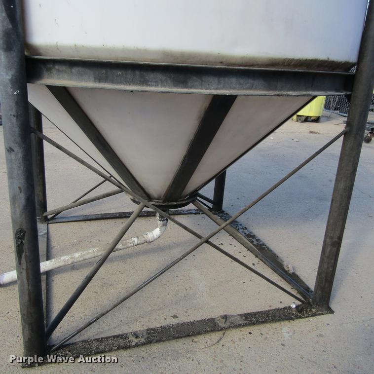 image for item DC0008 Poly tank