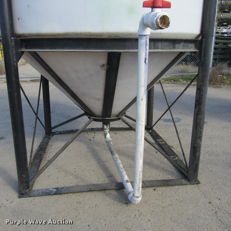 image for item DC0008 Poly tank