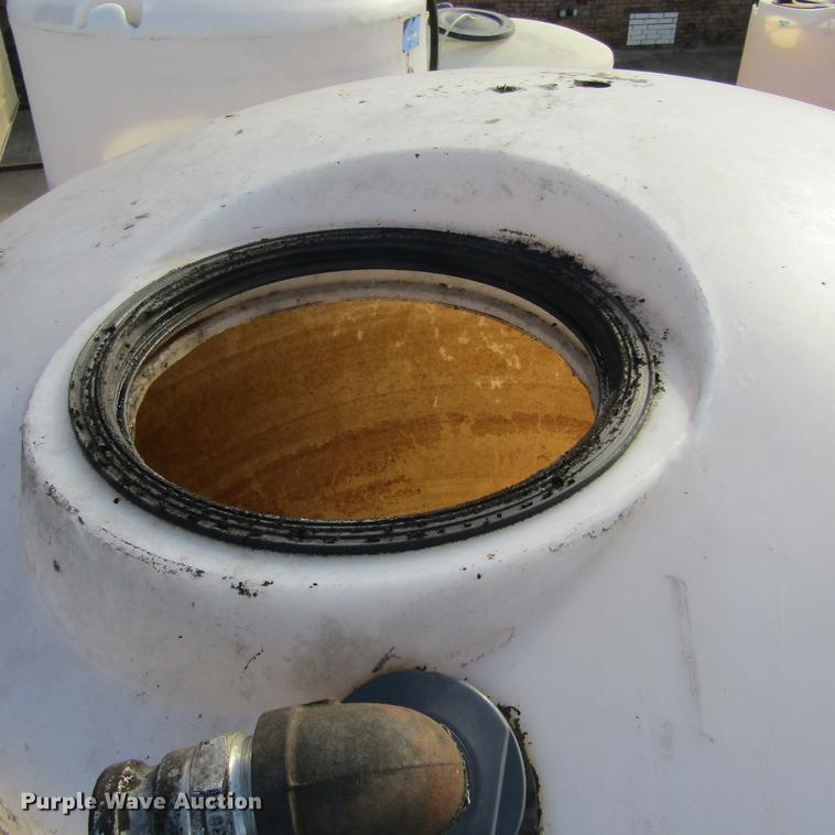 image for item DC0008 Poly tank