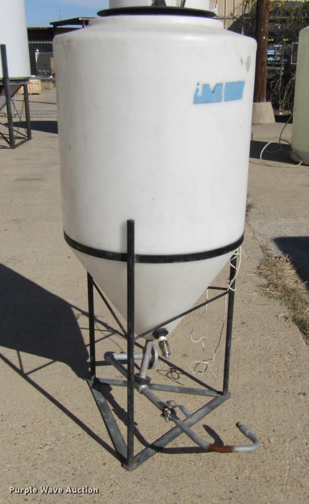 image for item DC0009 Poly tank