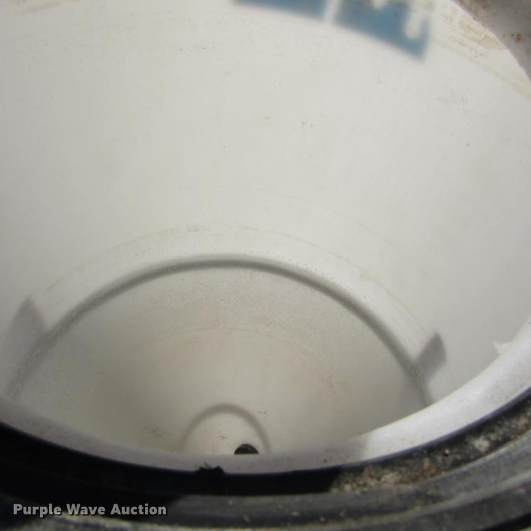 image for item DC0009 Poly tank