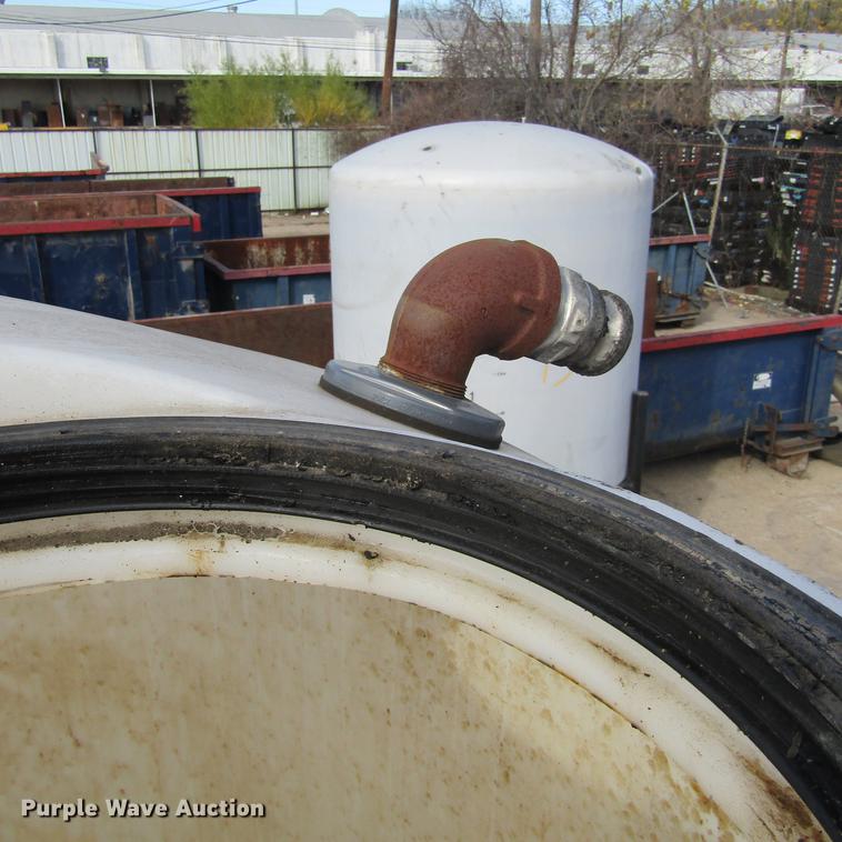 image for item DC0010 Poly tank