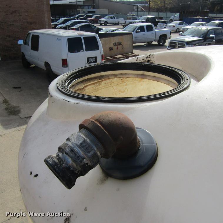 image for item DC0010 Poly tank