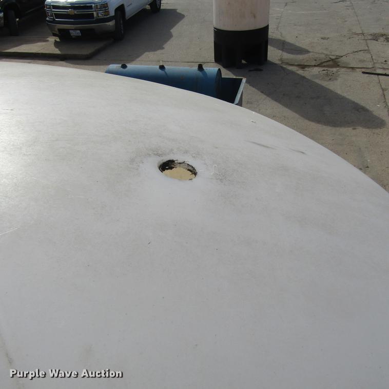 image for item DC0010 Poly tank