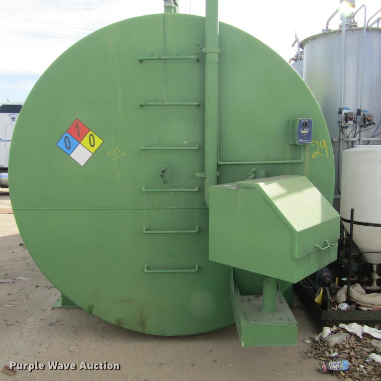 image for item DC0011 6,000 gallon fuel tank