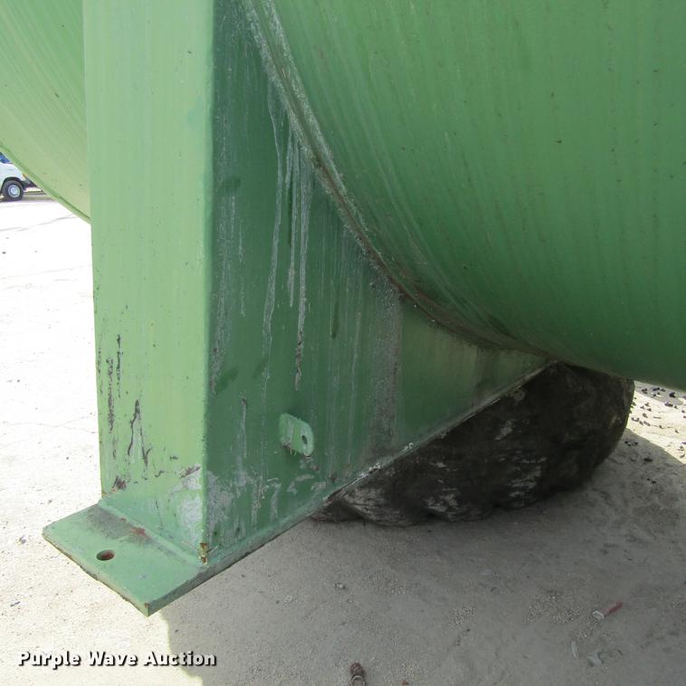 image for item DC0011 6,000 gallon fuel tank
