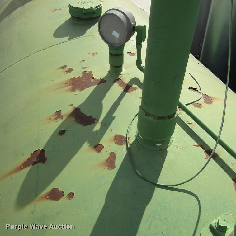 image for item DC0011 6,000 gallon fuel tank