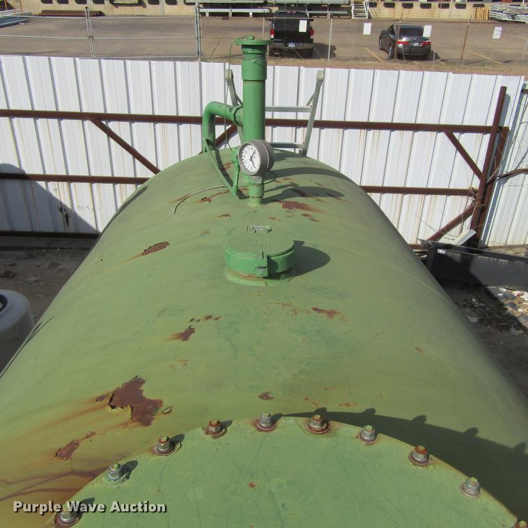 image for item DC0011 6,000 gallon fuel tank