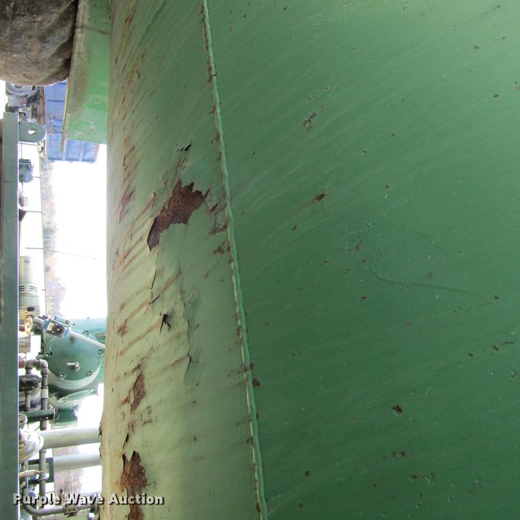 image for item DC0011 6,000 gallon fuel tank