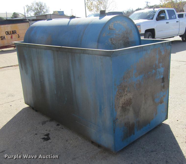 image for item DC0012 Waste oil tank with enclosure