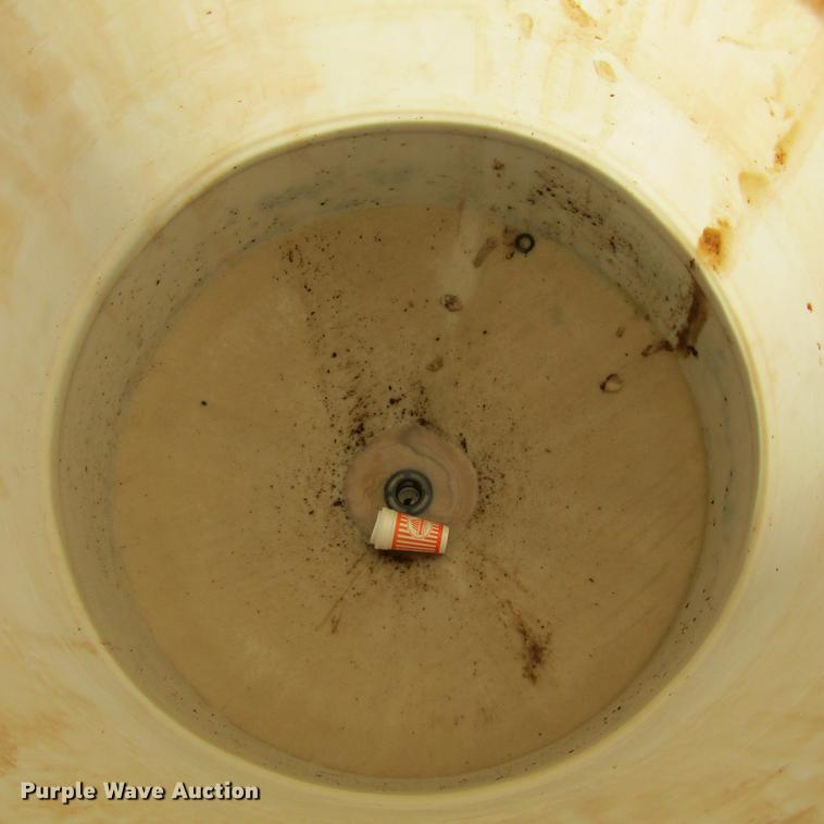 image for item DC0013 Poly tank