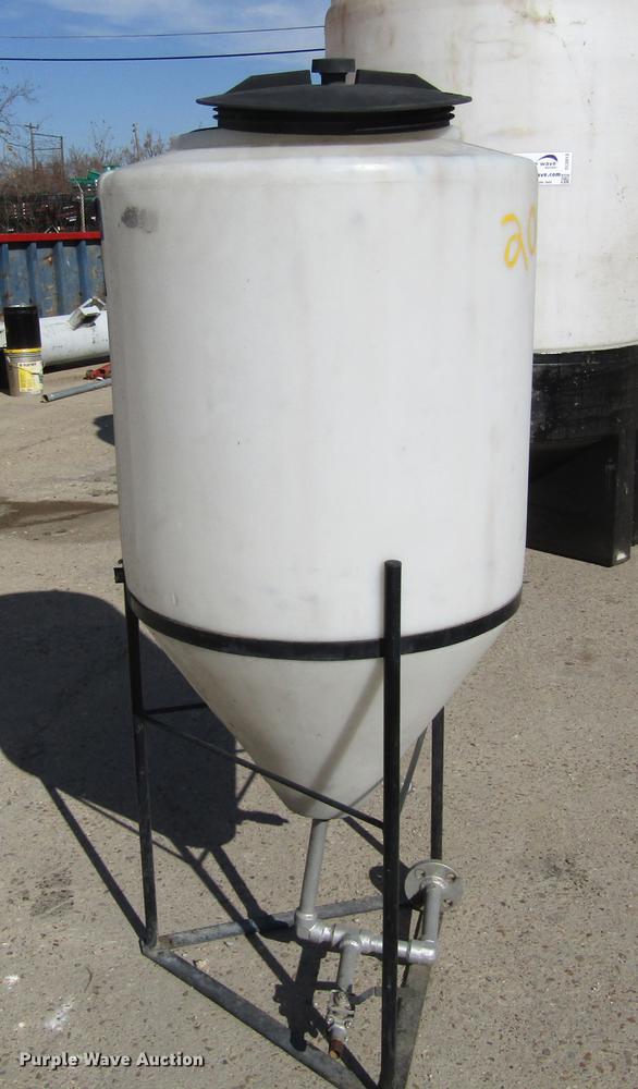 image for item DC0014 Poly tank