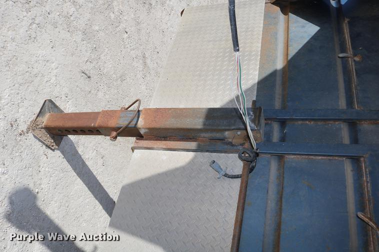 image for item DC3596 1990 Travalong livestock trailer