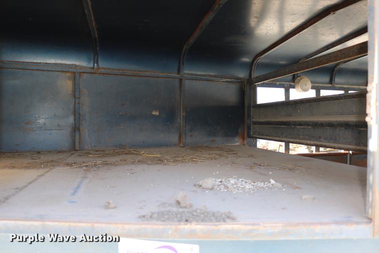 image for item DC3596 1990 Travalong livestock trailer