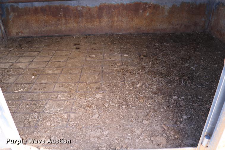 image for item DC3596 1990 Travalong livestock trailer