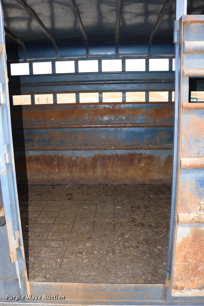 image for item DC3596 1990 Travalong livestock trailer