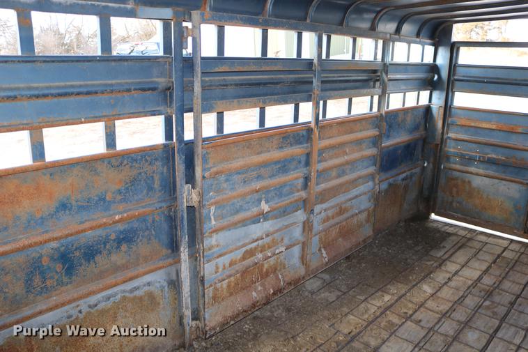 image for item DC3596 1990 Travalong livestock trailer