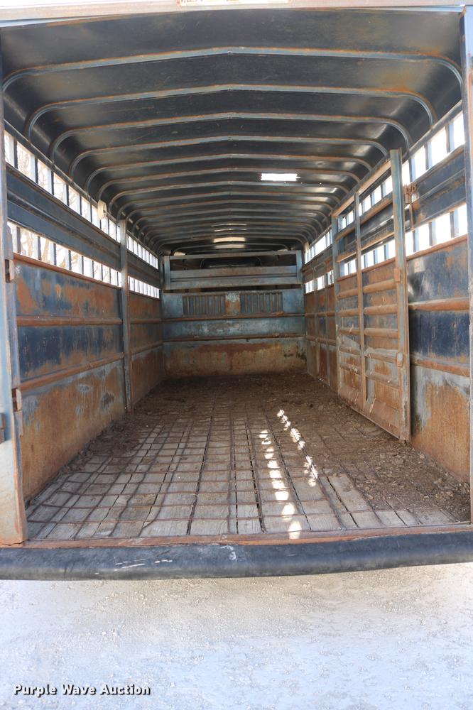 image for item DC3596 1990 Travalong livestock trailer