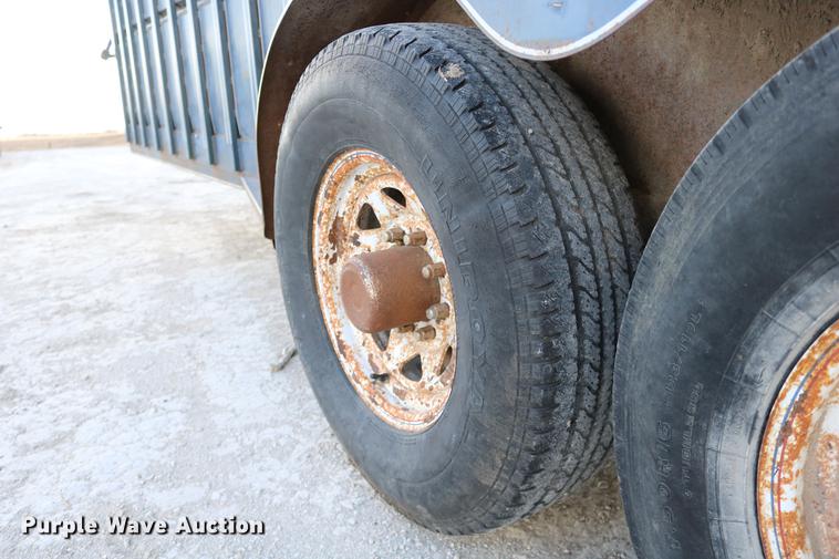 image for item DC3596 1990 Travalong livestock trailer