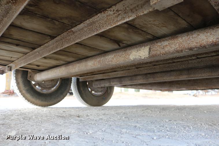 image for item DC3596 1990 Travalong livestock trailer