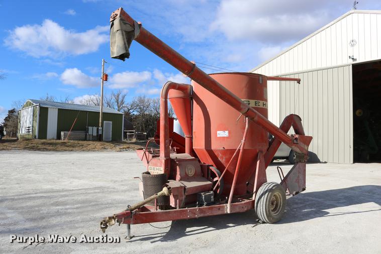 image for item DC3597 Gehl 95MX grinder mixer