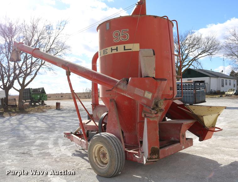 image for item DC3597 Gehl 95MX grinder mixer